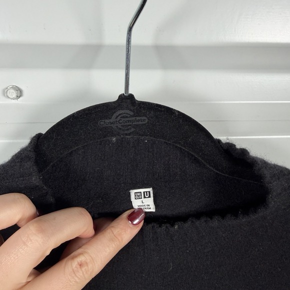 Uniqlo Womens Black 100% Wool Long Sleeve Crewneck Pullover Sweater Size L - Picture 3 of 4
